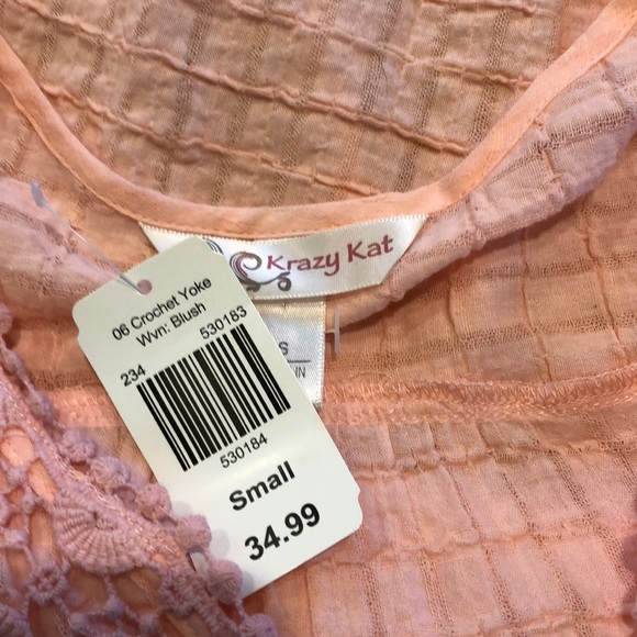 NWT Krazy Kat peasant top w lace inserts on sleeve - Picture 4 of 6